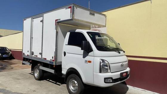 HYUNDAI HR 2.5 TURBO DIESEL CS 4WD MANUAL HYUNDAI HR 2.5 TURBO DIESEL CS 4WD MANUAL